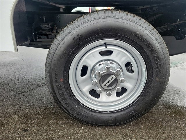 New 2026 Ford F350 XL w/ XL Chrome Package AWD/4WD image 22