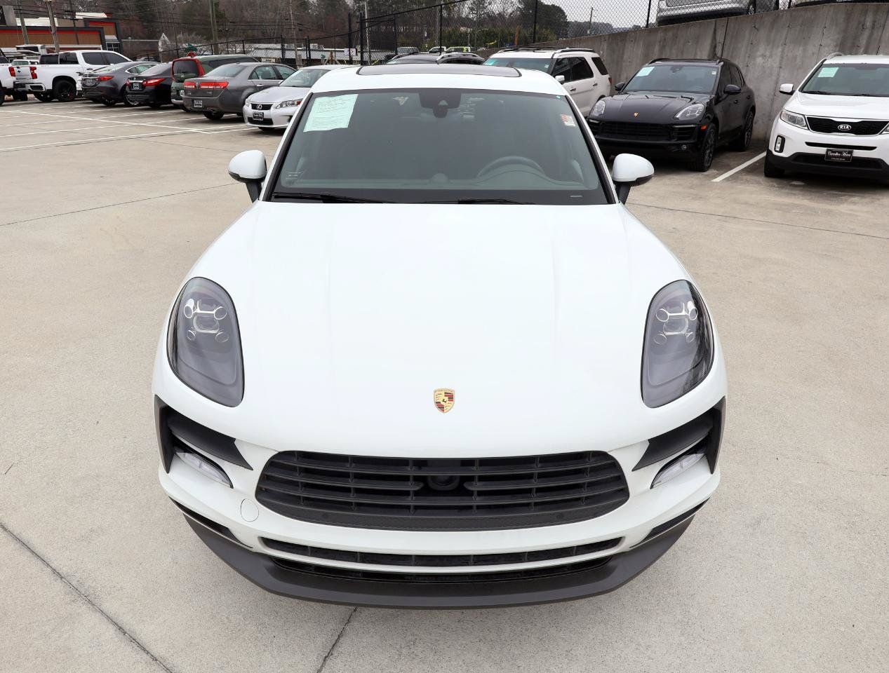 Used 2021 Porsche Macan AWD/4WD image 11