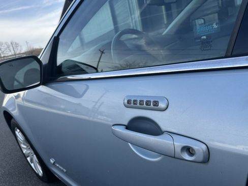 Used 2010 Ford Fusion Hybrid image 12