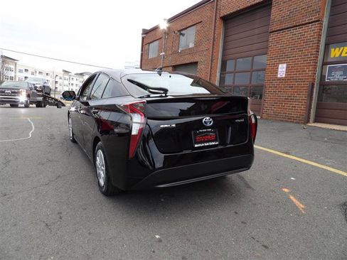 Used 2016 Toyota Prius image 5