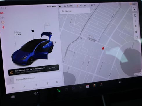 Used 2019 Tesla Model 3 Mid Range image 18