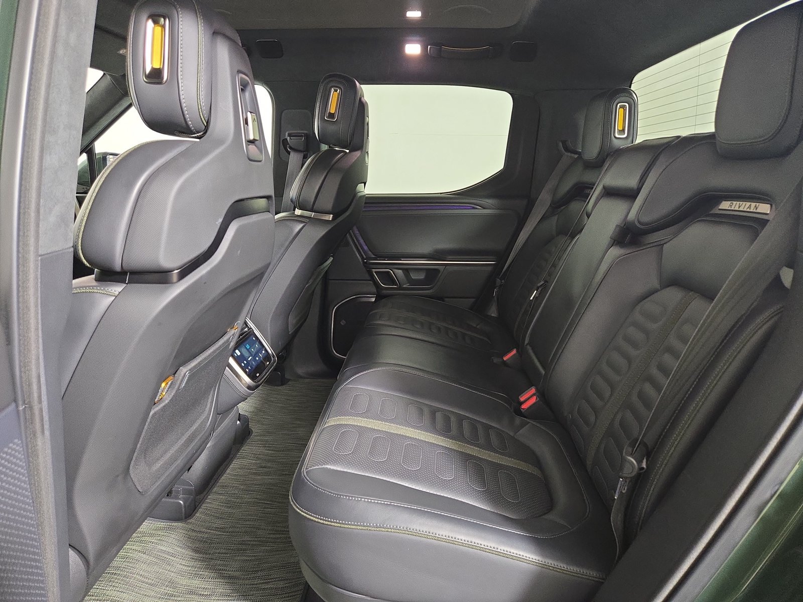 Used 2024 Rivian R1T Adventure Dual AWD/4WD image 21