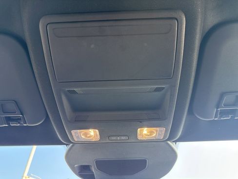 Used 2024 Ford Escape ST-Line image 25