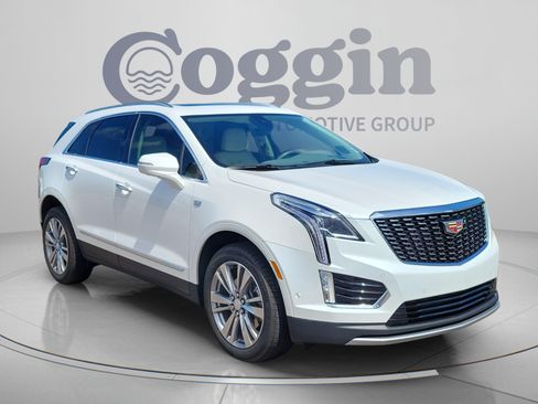 Used 2024 Cadillac XT5 Premium Luxury w/ Technology Package AWD/4WD image 7