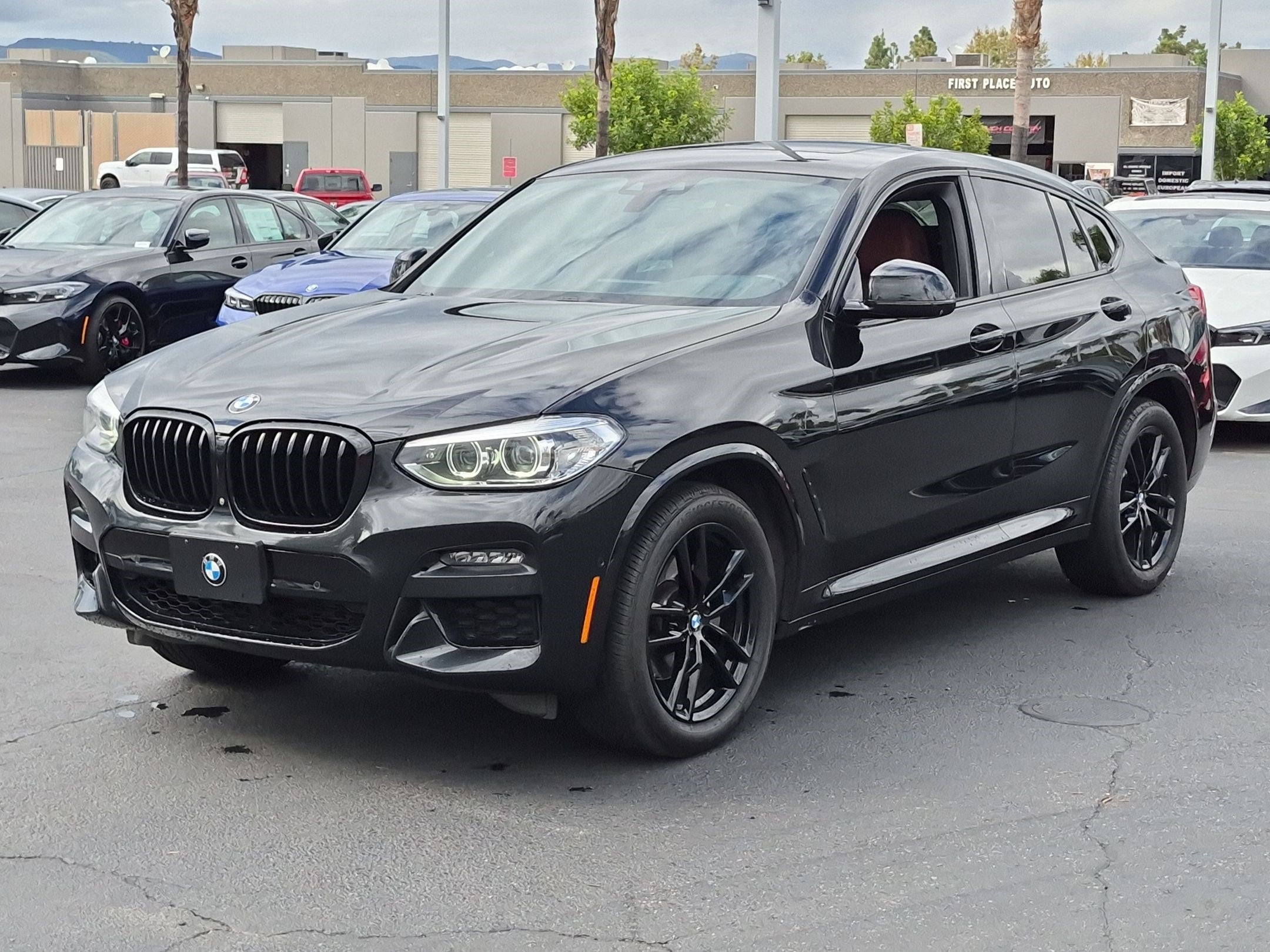 Used 2021 BMW X4 xDrive30i w/ M Sport Package AWD/4WD image 2
