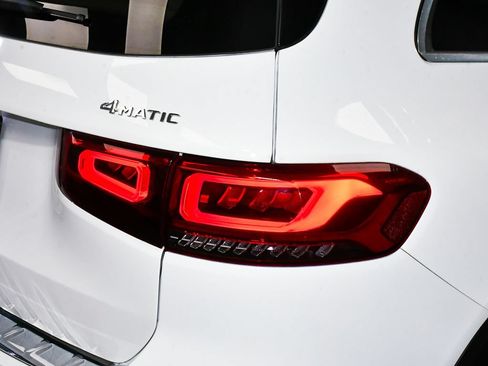 Used 2022 Mercedes-Benz GLB 250 4MATIC image 85