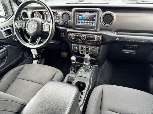 Used 2021 Jeep Wrangler Unlimited Sport image 12
