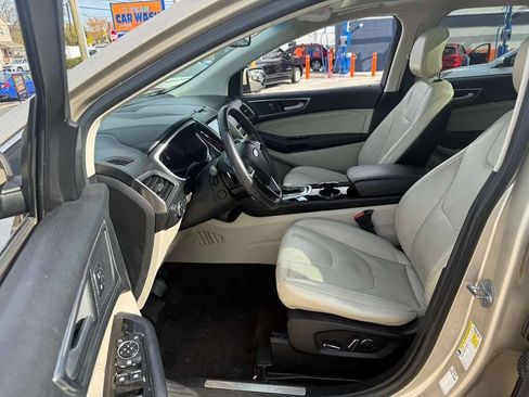 Used 2018 Ford Edge Titanium w/ Equipment Group 301A image 15