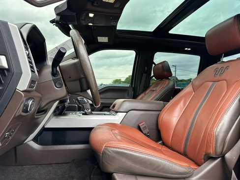 Used 2018 Ford F150 King Ranch w/ Equipment Group 601A Luxury AWD/4WD image 10