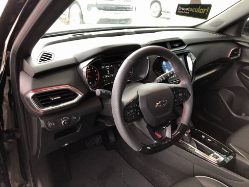 Certified 2023 Chevrolet TrailBlazer RS w/ Convenience Package image 19