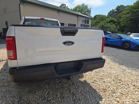 Used 2017 Ford F150 XL w/ Equipment Group 101A Mid RWD image 5