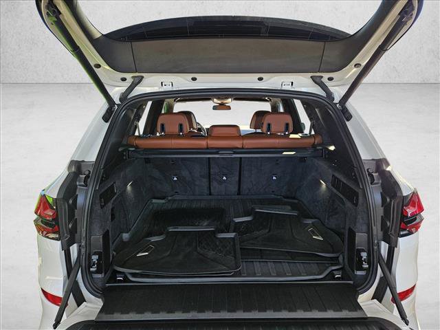 Used 2024 BMW X5 xDrive40i w/ M Sport Package AWD/4WD image 24