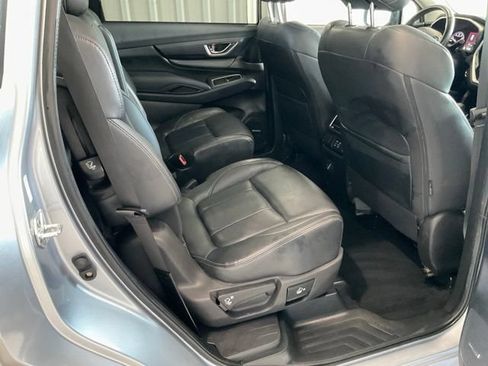 Used 2023 Subaru Ascent Limited w/ Technology Package AWD/4WD image 24