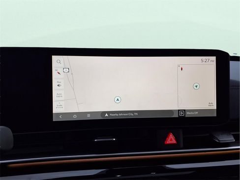 Used 2025 Kia Carnival SX Prestige image 22