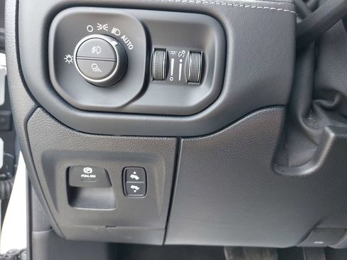 Used 2020 RAM 1500 Limited w/ Body Color Bumper Group AWD/4WD image 22