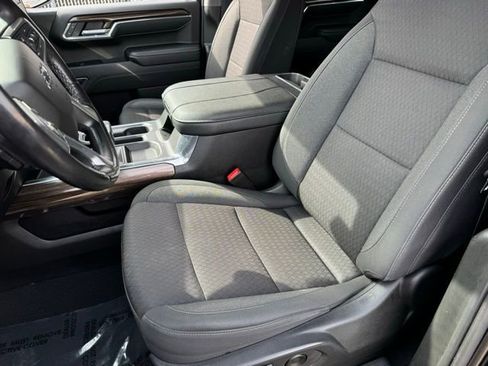 Certified 2023 Chevrolet Silverado 1500 RST image 5