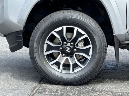 Used 2021 Toyota Tacoma TRD Sport image 23