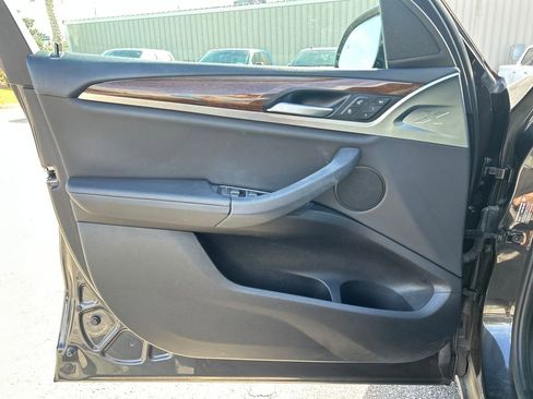 Used 2021 BMW X3 sDrive30i w/ Premium Package image 9