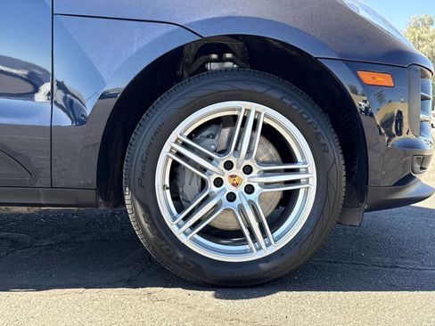 Used 2021 Porsche Macan S image 11