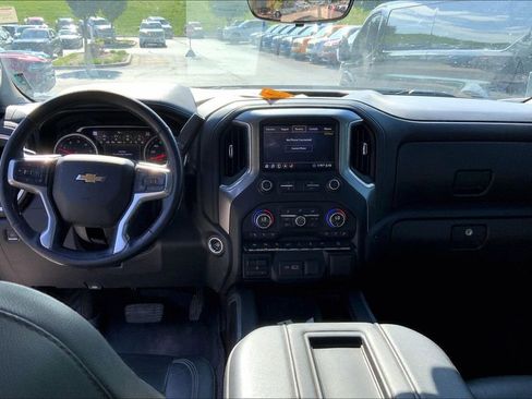 Used 2020 Chevrolet Silverado 1500 LTZ w/ LTZ Premium Package AWD/4WD image 10