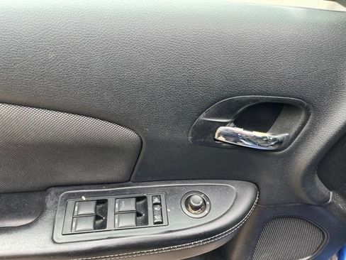 Used 2013 Dodge Avenger SE FWD image 13