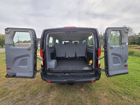 Used 2017 Ford Transit 150 XLT image 27