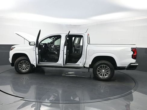 Used 2024 Chevrolet Colorado LT w/ LT Convenience Package image 35