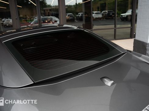 Used 2020 Ferrari Portofino RWD image 18