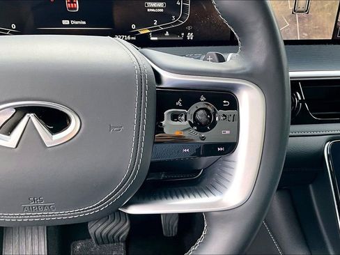 Certified 2025 INFINITI QX80 Sensory AWD/4WD image 29