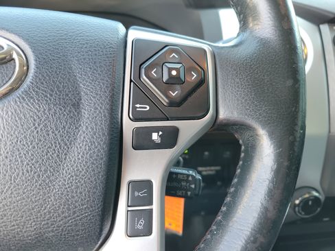 Used 2018 Toyota Tundra Limited image 19