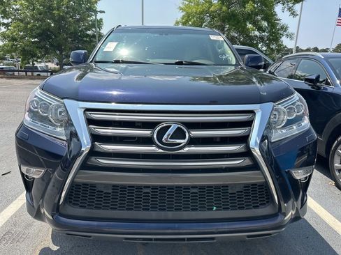 Used 2019 Lexus GX 460 Premium w/ Premium Package AWD/4WD image 2