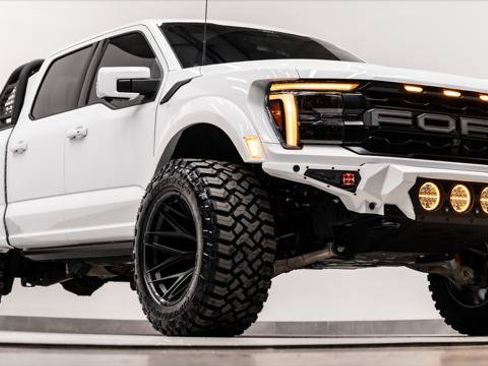 Used 2025 Ford F150 Raptor AWD/4WD image 34