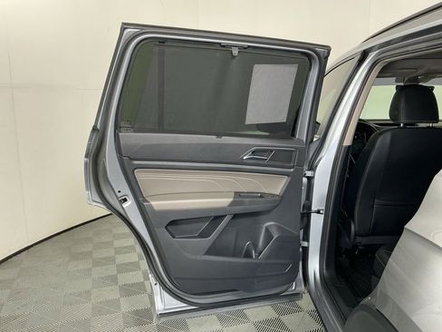 Used 2022 Volkswagen Atlas SEL R-Line AWD/4WD image 23