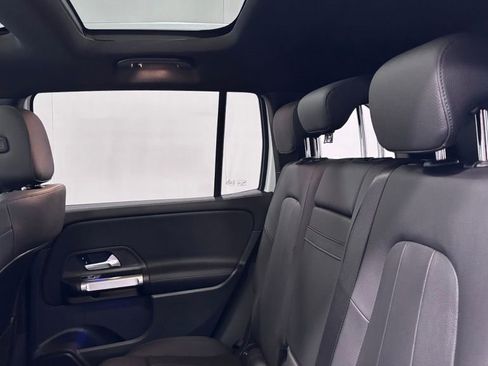 Certified 2023 Mercedes-Benz GLB 250 4MATIC image 22