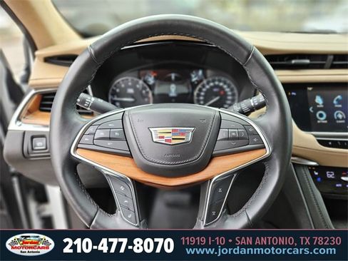 Used 2018 Cadillac XT5 Platinum image 26