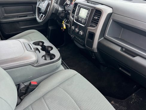 Used 2016 RAM 3500 Tradesman w/ Chrome Appearance Group image 16