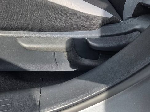 Used 2025 Nissan Versa S w/ Trunk Package FWD image 10