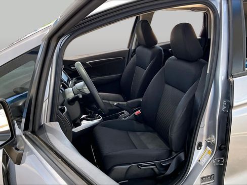 Used 2018 Honda Fit EX image 8