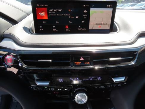 Used 2023 Acura MDX SH-AWD w/ Technology Package image 31