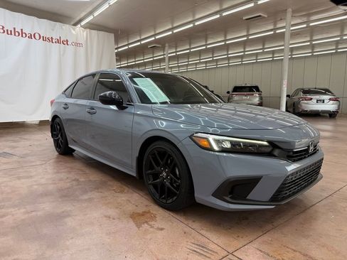 Used 2023 Honda Civic Sport image 8