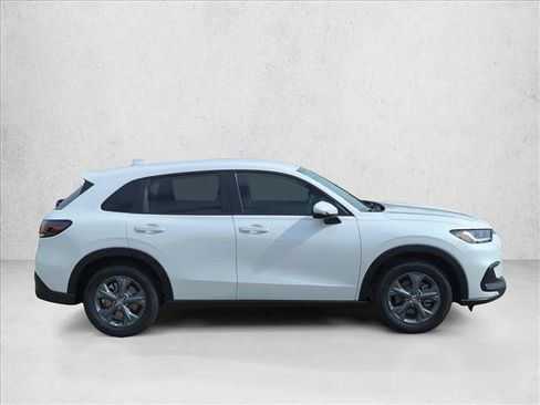 New 2027 Honda HR-V LX image 4