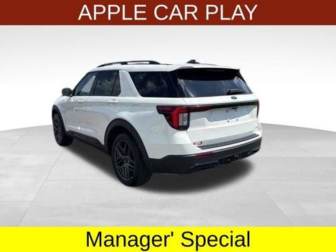 Used 2025 Ford Explorer ST-Line w/ ST-Line Street Pack AWD/4WD image 5