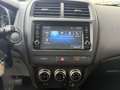 Used 2023 Mitsubishi Outlander Sport AWD image 40