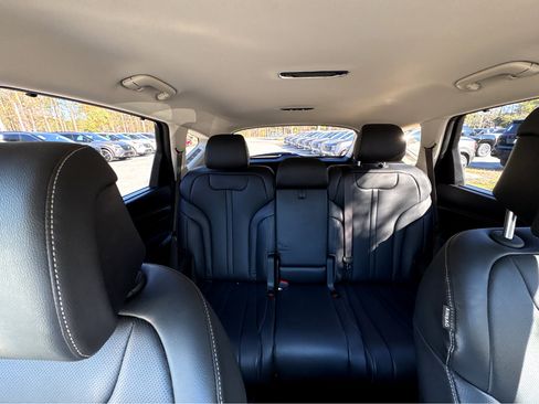 Used 2024 Genesis GV80 2.5T image 29