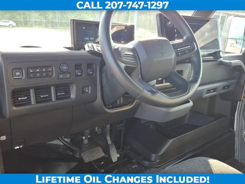 Used 2024 Chevrolet Brightdrop 600 w/ Commercial Equipment Package AWD/4WD image 16