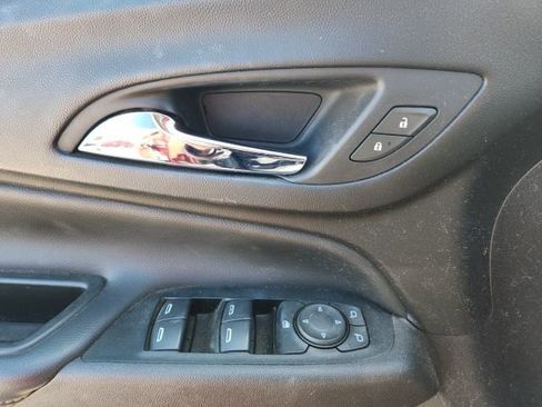 Used 2018 Chevrolet Equinox Premier AWD/4WD image 26