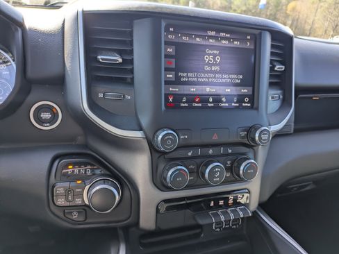 Used 2021 RAM 1500 Big Horn image 15