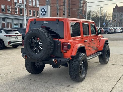 Used 2018 Jeep Wrangler Unlimited Sahara w/ Safety Group image 5