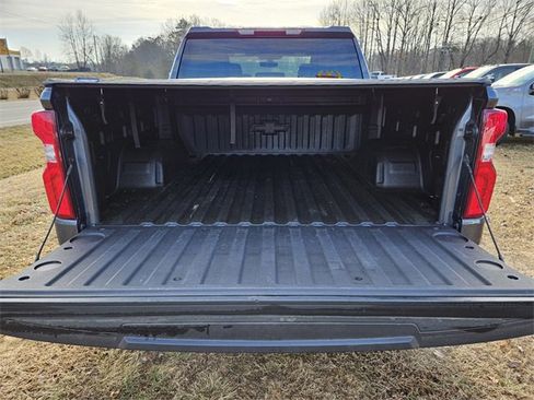 Used 2021 Chevrolet Silverado 1500 RST image 13