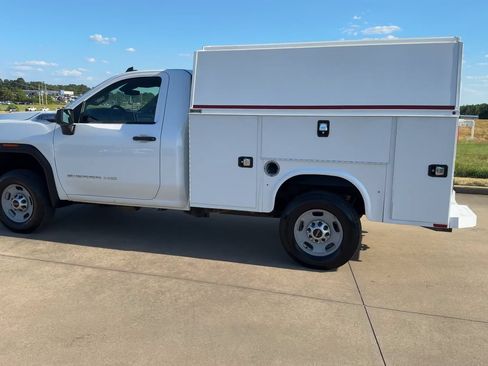 Used 2024 GMC Sierra 2500 Pro w/ Convenience Package AWD/4WD image 5